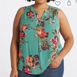 Market & Spruce Prat Sleeveless Henley Floral Sleeveless Top
